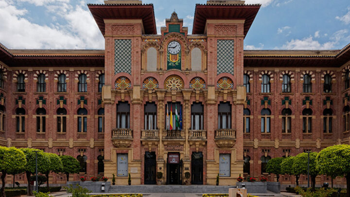 La Cátedra de Memoria Democrática pone a disposición de los centros educativos guías didácticas para el alumnado de la ESO y Bachillerato