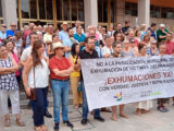 Gran participación exigiendo al Ayuntamiento de Córdoba la no paralización de las exhumaciones de La Salud y San Rafael